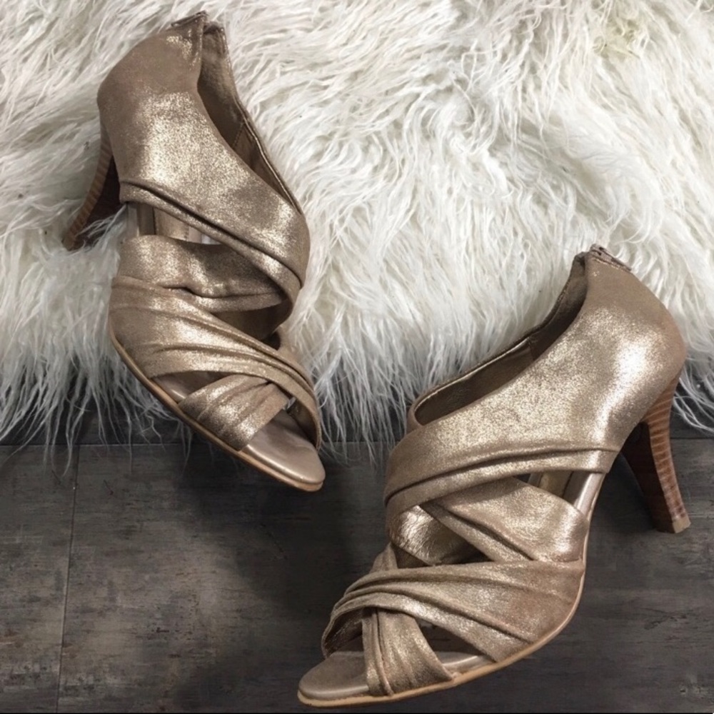 Sofft Metallic Gold heels Size 8.5 open toe